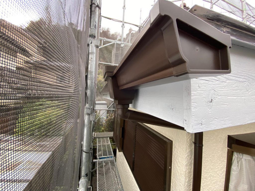 　雨樋交換工事　後の雨樋の写真