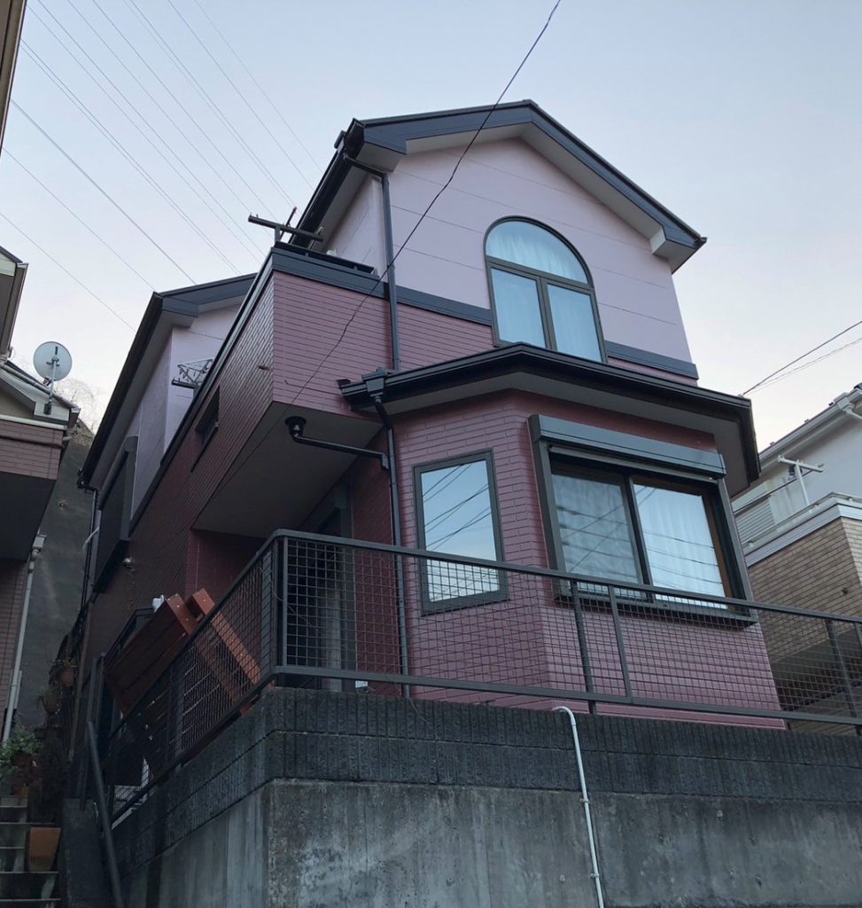 横浜市港南区の　外壁・屋根塗装工事　後の外観写真
