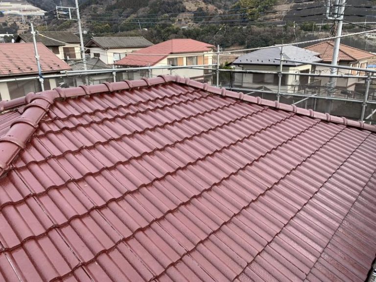 外壁・屋根塗装、雨樋交換　工事後の屋根の写真