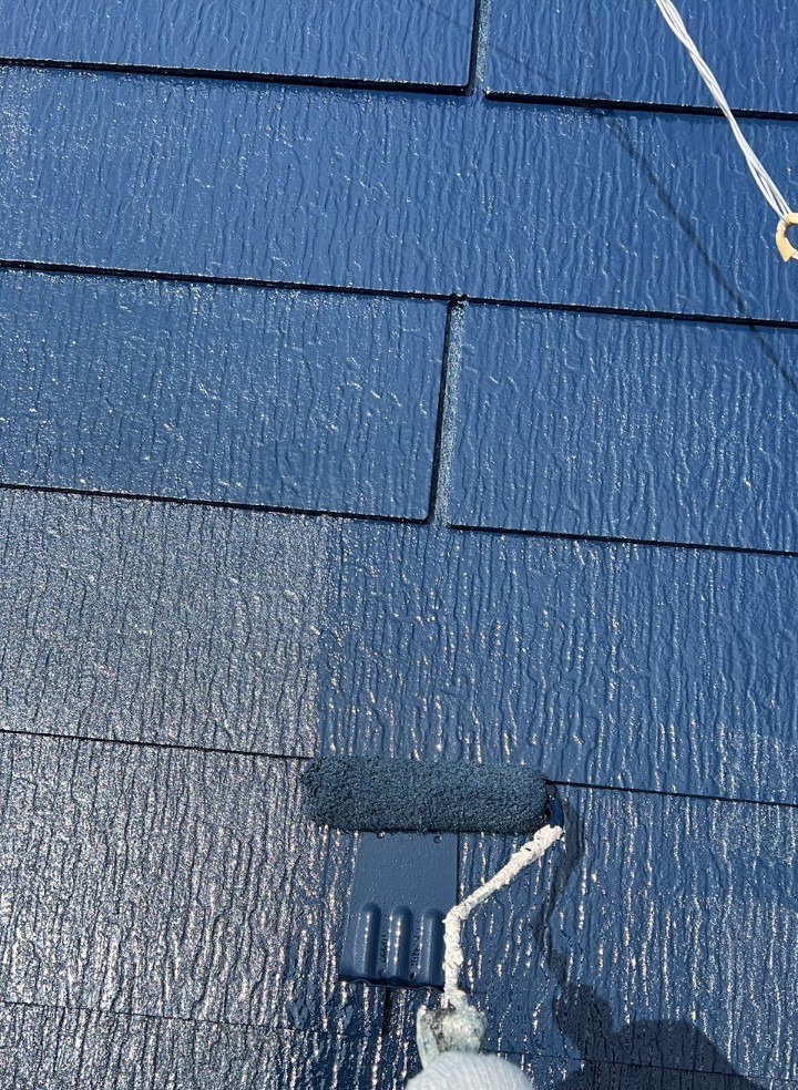 ガイソールーフガードマルチコートによるスレート屋根の上塗り